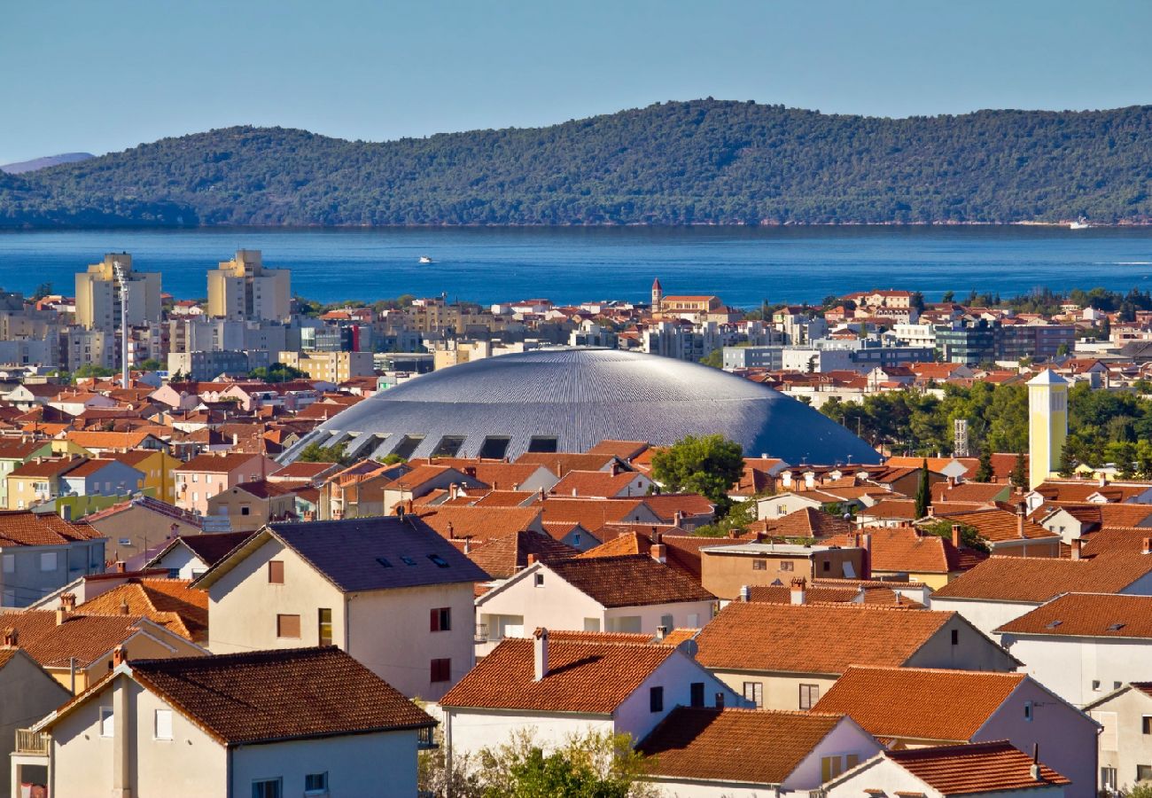 Ferienwohnung in Zadar - Ferienwohnung in Zadar mit Meerblick, Balkon, Klimaanlage, W-LAN (858-2)