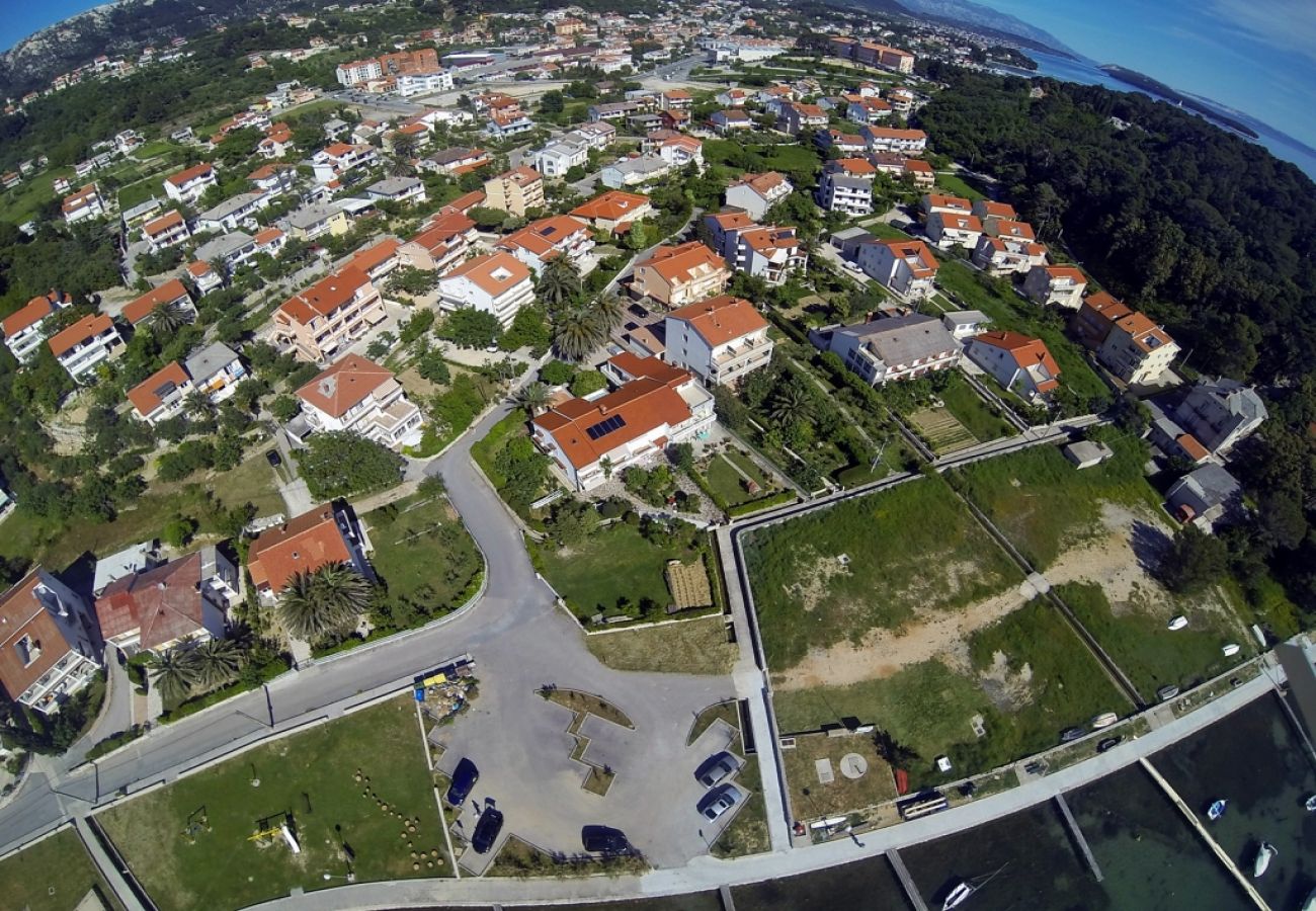 Ferienwohnung in Palit - Ferienwohnung in Palit mit Terrasse, Klimaanlage, W-LAN, Spülmaschine (820-2)