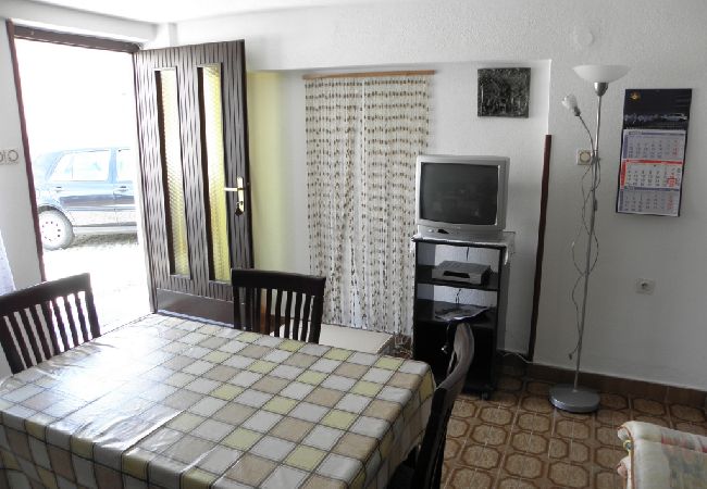 Studio in Baška - Studioapartment in Baška mit Terrasse, Klimaanlage, W-LAN, Waschmaschine (863-1) Studio in Baška - Studioapartment in Baška mit Terrasse, Klimaanlage, W-LAN, Waschmaschine (863-1)