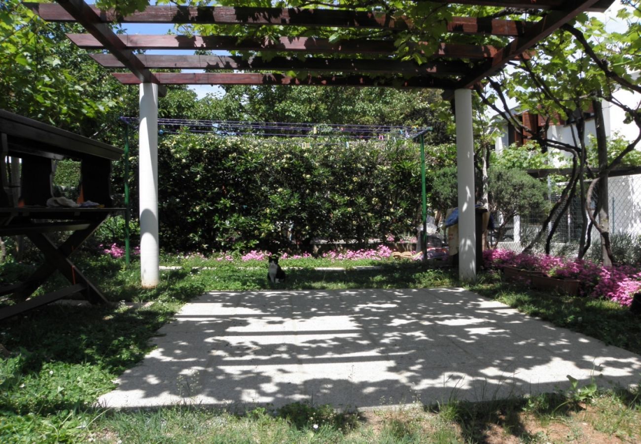 Ferienwohnung in Baška - Ferienwohnung in Baška mit Meerblick, Terrasse, Klimaanlage, W-LAN (863-2)