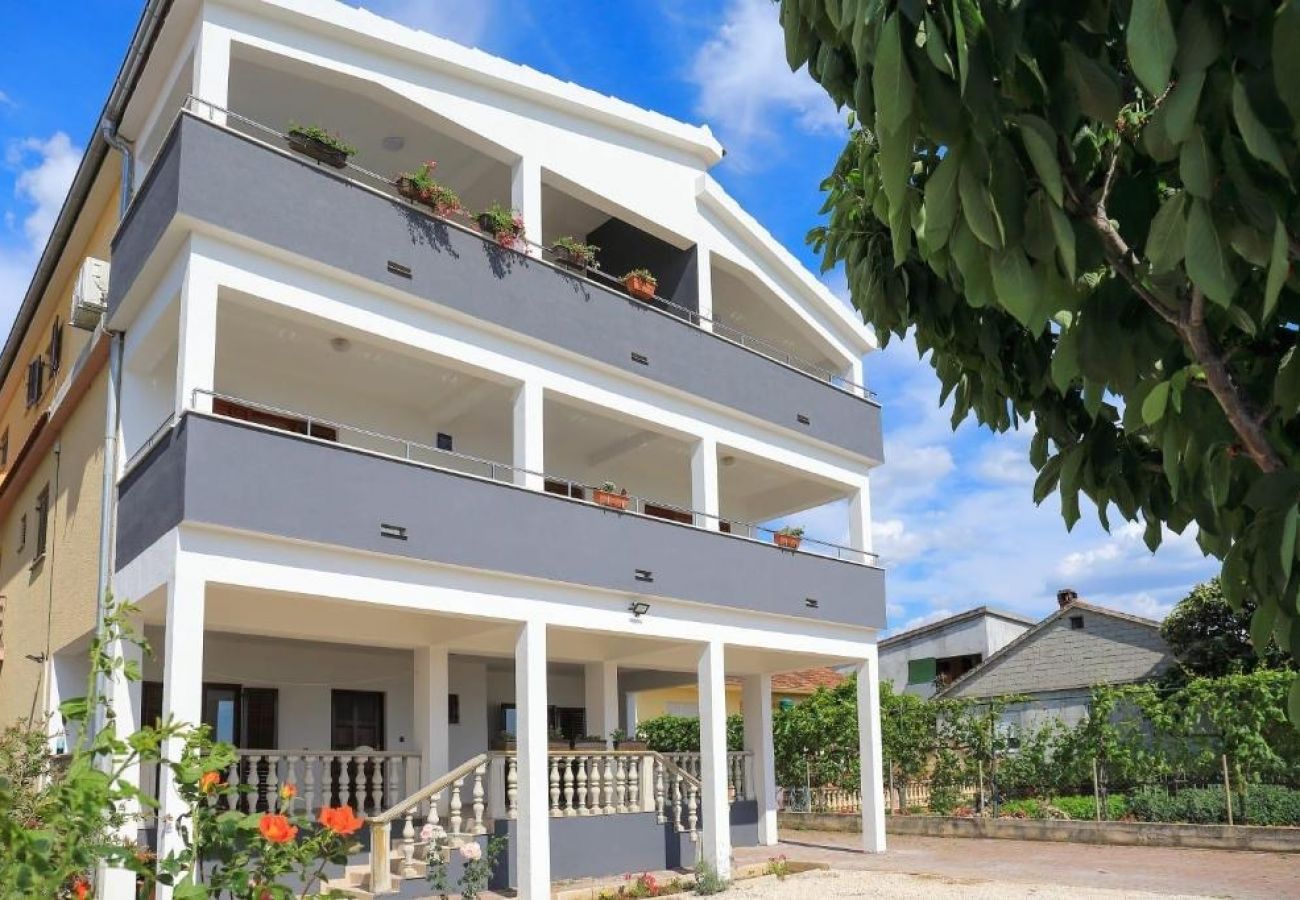 Ferienwohnung in Bibinje - Ferienwohnung in Bibinje mit Meerblick, Balkon, Klimaanlage, W-LAN (868-1)