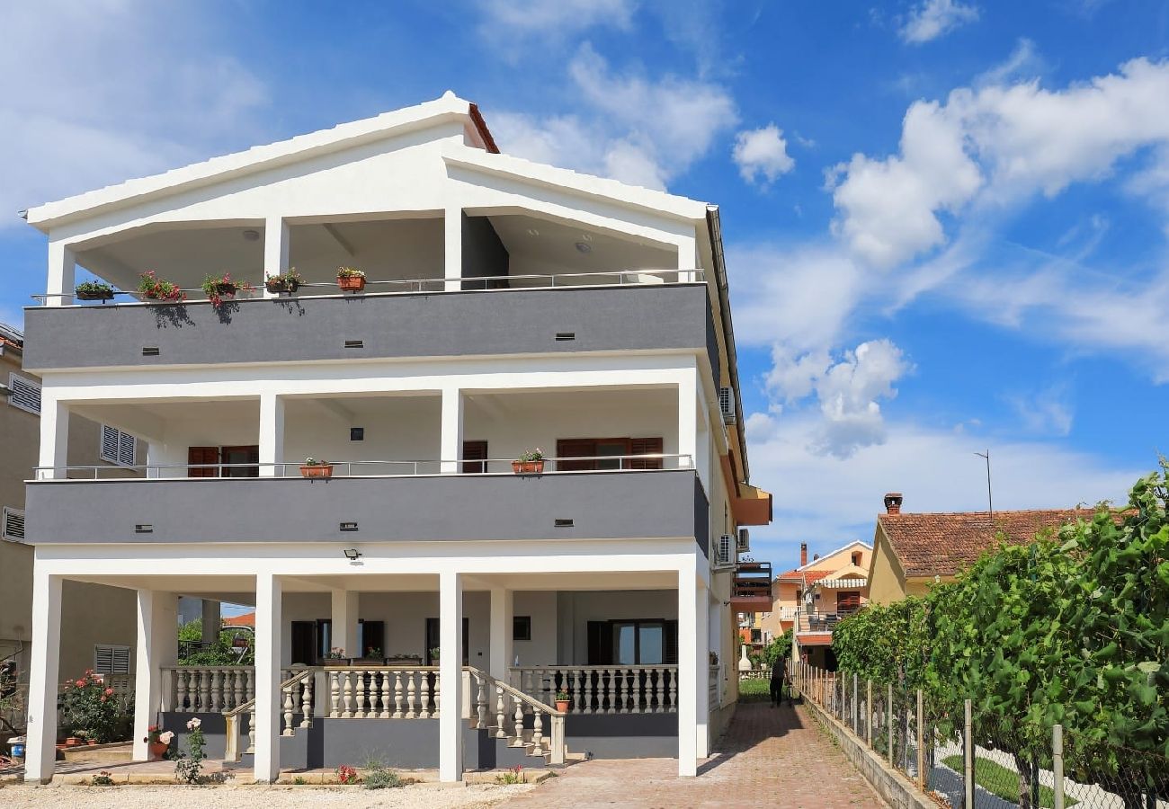 Ferienwohnung in Bibinje - Ferienwohnung in Bibinje mit Meerblick, Balkon, Klimaanlage, W-LAN (868-1)