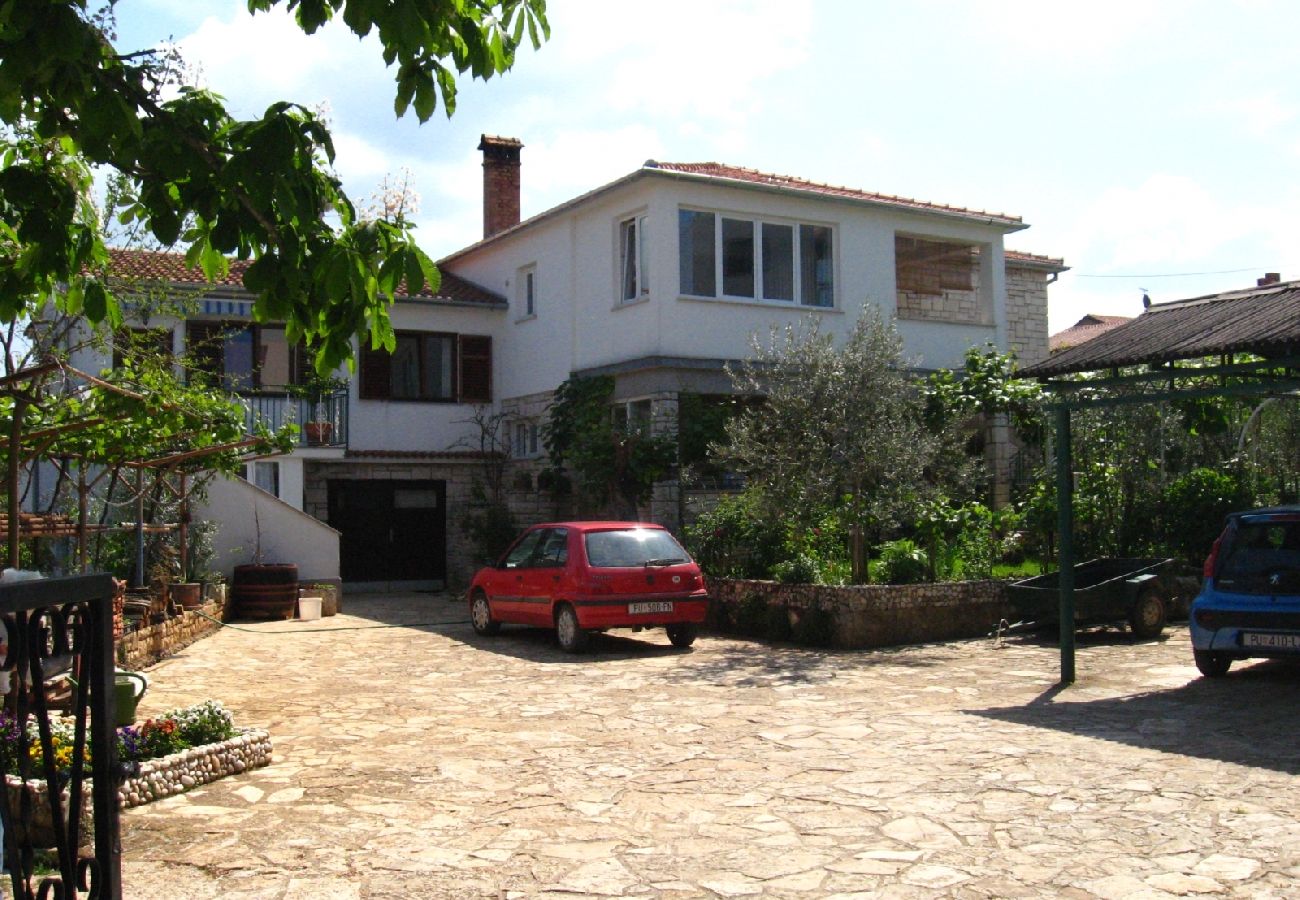 Ferienwohnung in Rovinj - Ferienwohnung in Rovinj mit Terrasse, Klimaanlage, W-LAN, Waschmaschine (870-1)