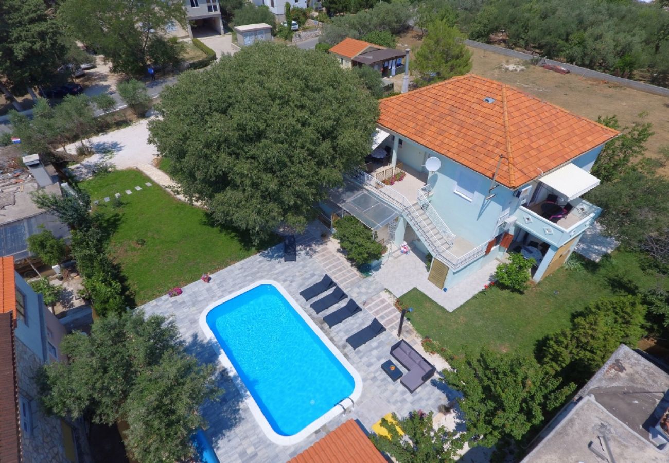 Ferienwohnung in Bibinje - Ferienwohnung in Bibinje mit Terrasse, Klimaanlage, W-LAN, Waschmaschine (877-1)