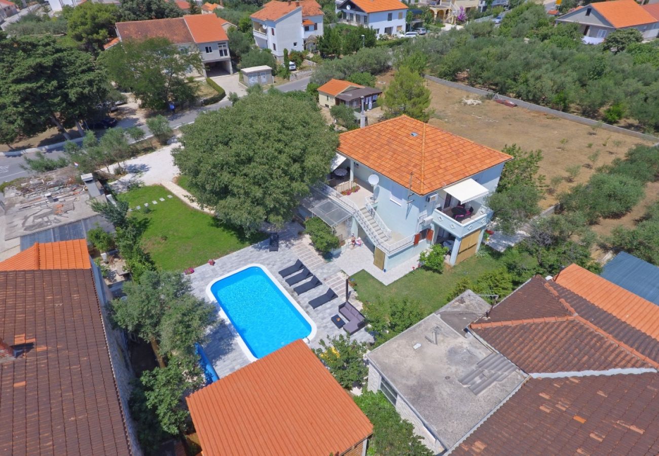 Ferienwohnung in Bibinje - Ferienwohnung in Bibinje mit Terrasse, Klimaanlage, W-LAN, Waschmaschine (877-2)