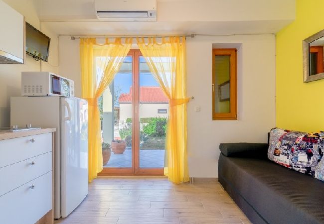 Ferienwohnung in Nin - Ferienwohnung in Nin mit Terrasse, Klimaanlage, W-LAN (864-1) Ferienwohnung in Nin - Ferienwohnung in Nin mit Terrasse, Klimaanlage, W-LAN (864-1)