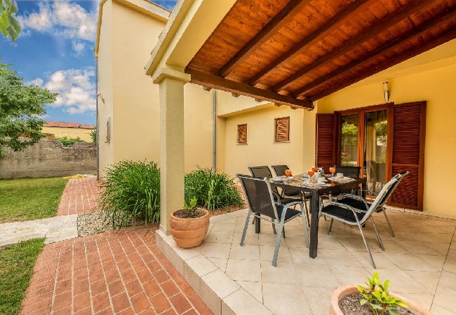 Ferienwohnung in Nin - Ferienwohnung in Nin mit Terrasse, Klimaanlage, W-LAN (864-1) Ferienwohnung in Nin - Ferienwohnung in Nin mit Terrasse, Klimaanlage, W-LAN (864-1)