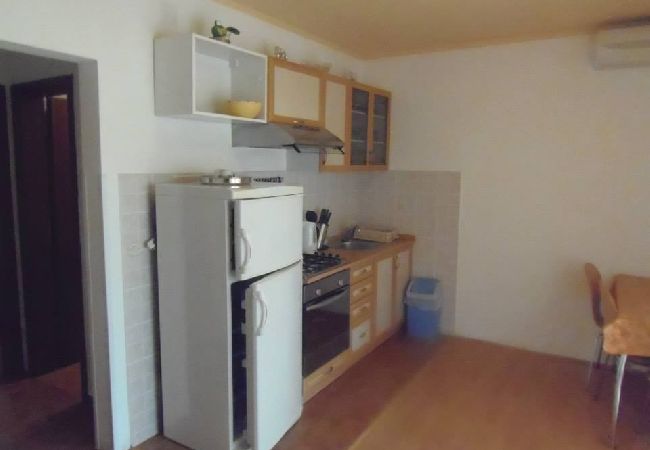 Ferienwohnung in Lopar - Ferienwohnung in Lopar mit Terrasse, Klimaanlage, W-LAN, Waschmaschine (899-2) Ferienwohnung in Lopar - Ferienwohnung in Lopar mit Terrasse, Klimaanlage, W-LAN, Waschmaschine (899-2)