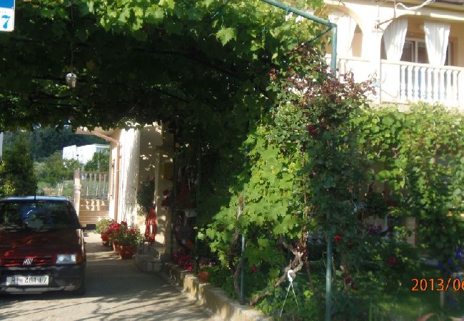 Ferienwohnung in Lopar - Ferienwohnung in Lopar mit Terrasse, Klimaanlage, W-LAN, Waschmaschine (899-3) Ferienwohnung in Lopar - Ferienwohnung in Lopar mit Terrasse, Klimaanlage, W-LAN, Waschmaschine (899-3)