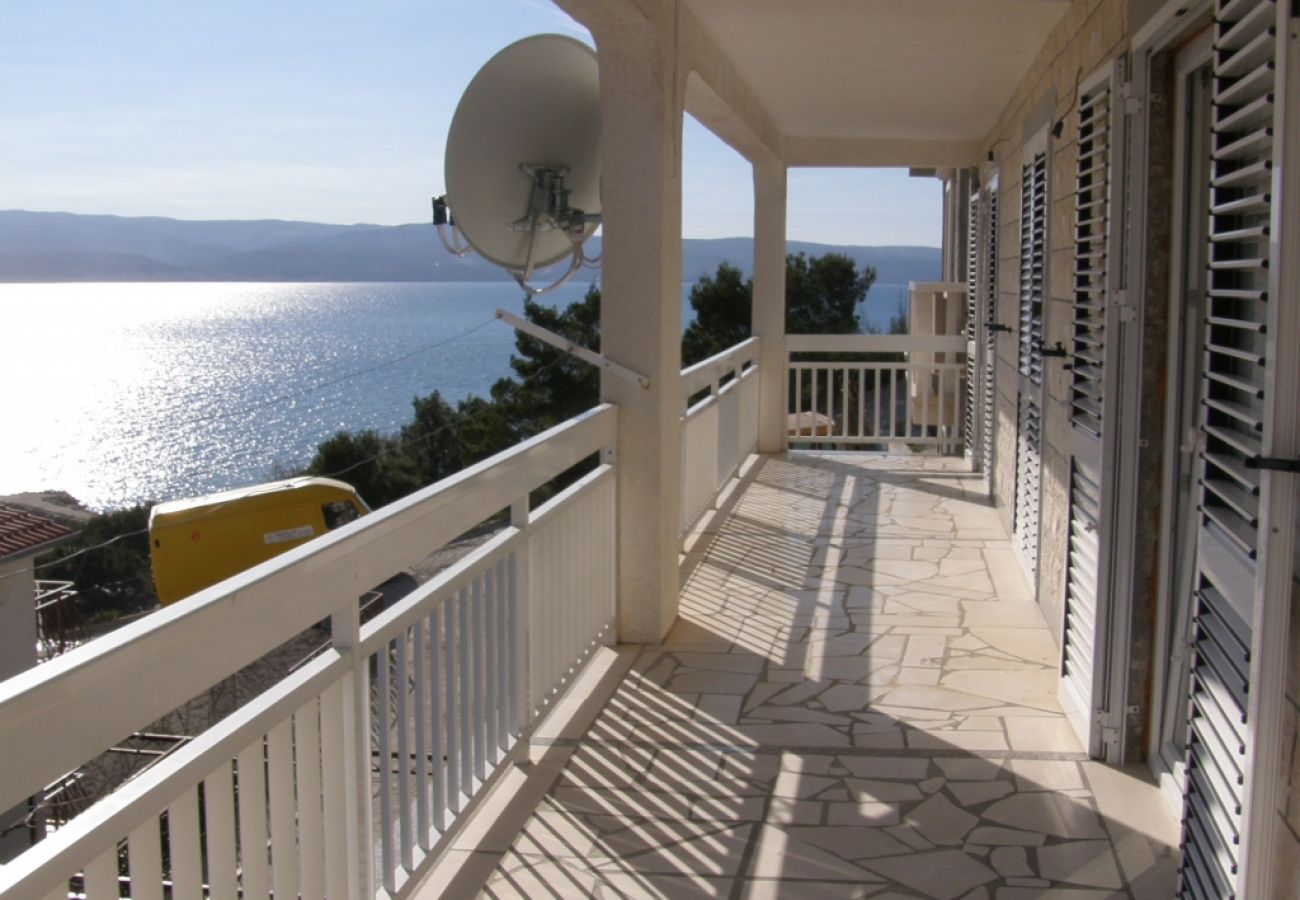 Ferienwohnung in Duce - Ferienwohnung in Duće mit Meerblick, Balkon, Klimaanlage, W-LAN (900-1)