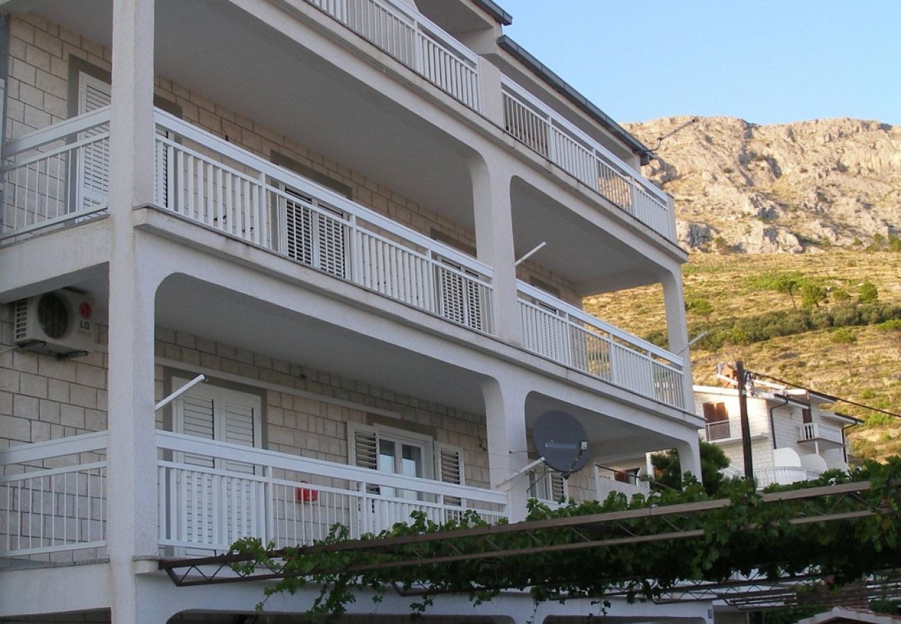 Ferienwohnung in Duce - Ferienwohnung in Duće mit Meerblick, Balkon, Klimaanlage, W-LAN (900-1)