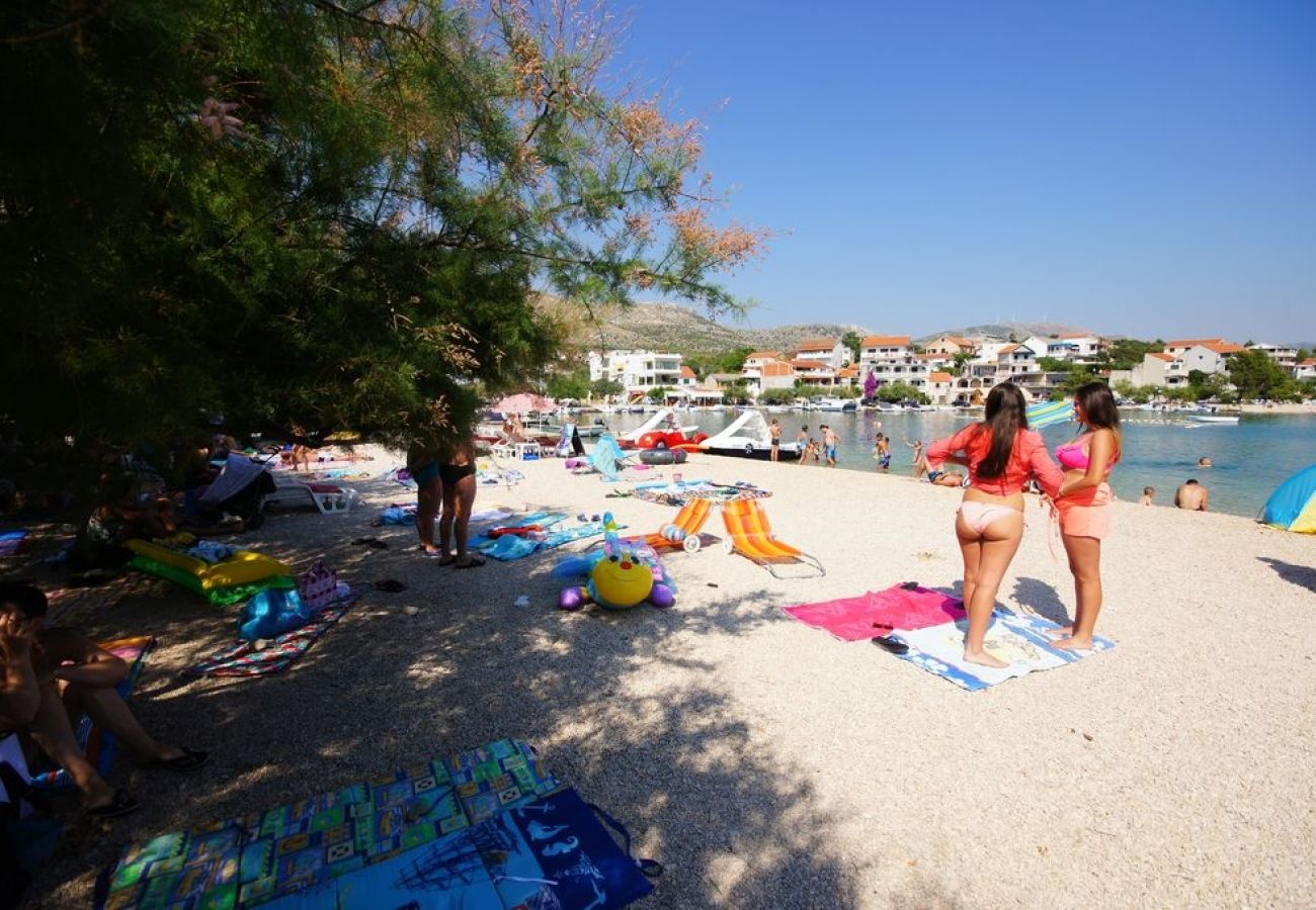 Ferienwohnung in Grebaštica - Ferienwohnung in Grebaštica mit Meerblick, Terrasse, Klimaanlage, W-LAN (886-2)