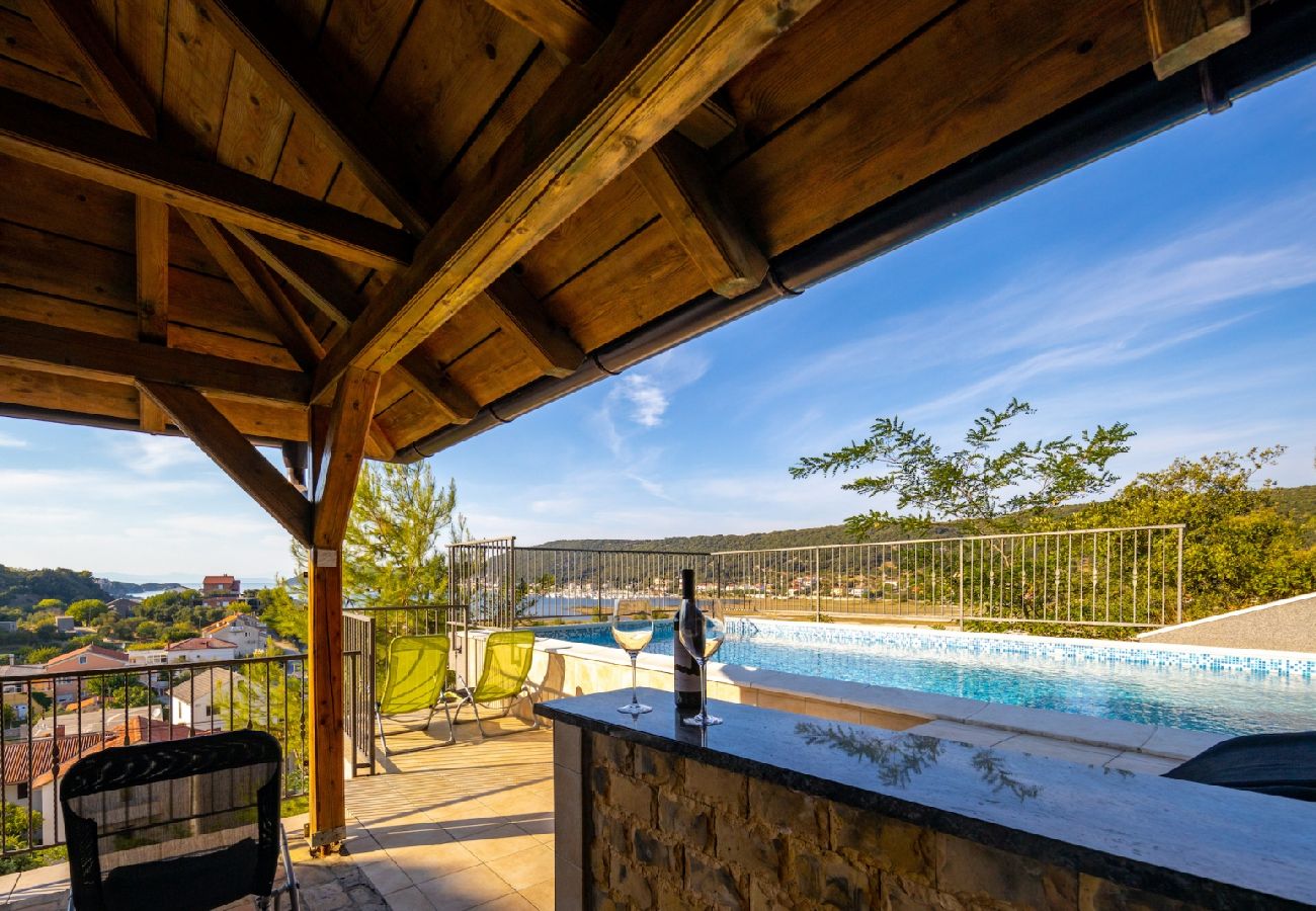 Ferienwohnung in Supetarska Draga - Ferienwohnung in Supetarska Draga mit Meerblick, Balkon, Klimaanlage, W-LAN (3321-1)