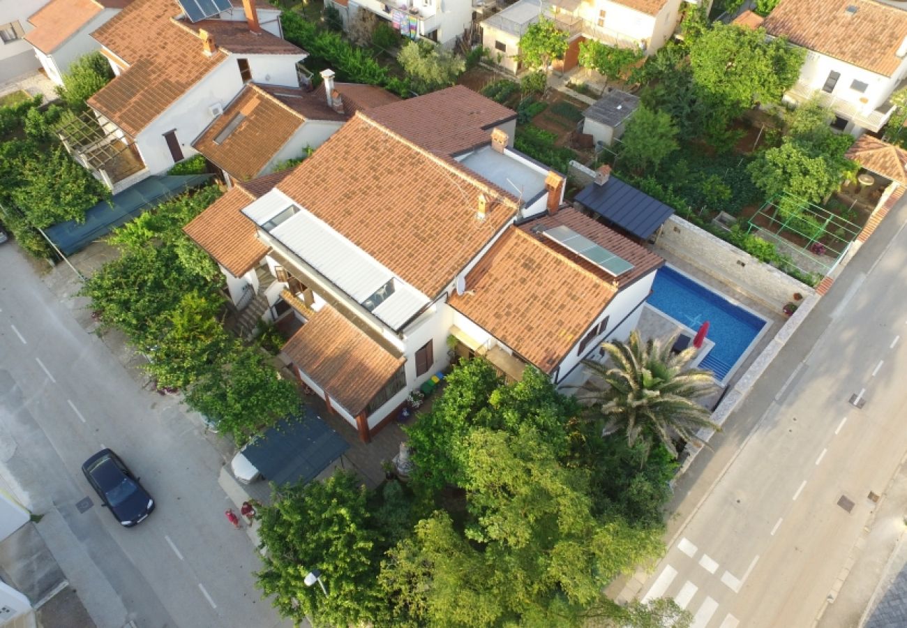 Ferienwohnung in Štinjan - Ferienwohnung in Štinjan mit Meerblick, Klimaanlage, W-LAN, Waschmaschine (3326-1)