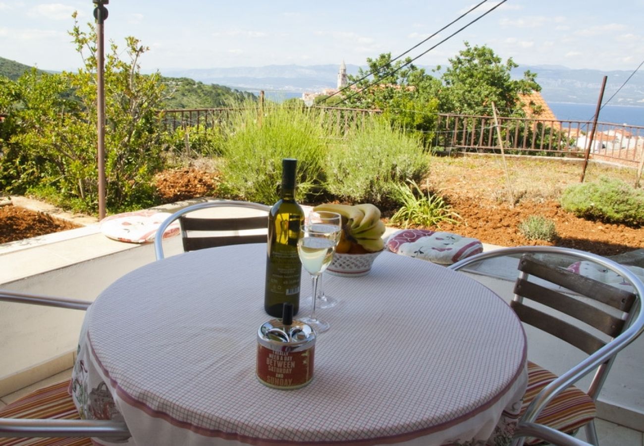 Ferienwohnung in Vrbnik - Ferienwohnung in Vrbnik mit Meerblick, Terrasse, Klimaanlage, W-LAN (879-1)