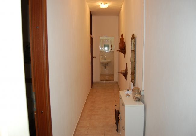 Ferienwohnung in Tribunj - Ferienwohnung in Tribunj mit Meerblick, Terrasse, Klimaanlage, W-LAN (3348-2) Ferienwohnung in Tribunj - Ferienwohnung in Tribunj mit Meerblick, Terrasse, Klimaanlage, W-LAN (3348-2)