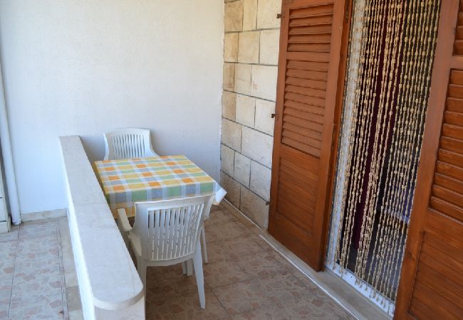 Studio in Povlja - Studioapartment in Povlja mit Meerblick, Terrasse, Klimaanlage, W-LAN (3365-1) Studio in Povlja - Studioapartment in Povlja mit Meerblick, Terrasse, Klimaanlage, W-LAN (3365-1)