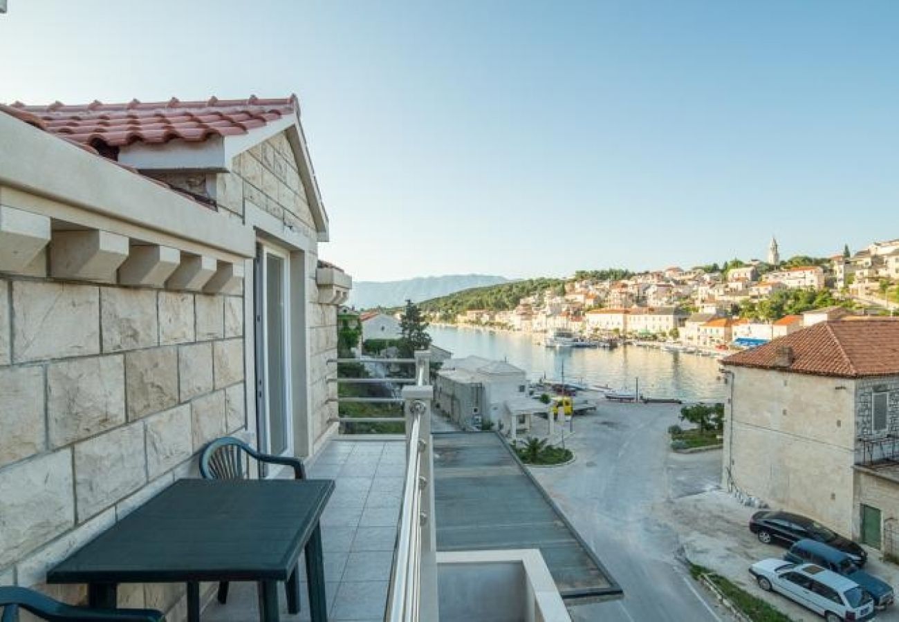 Studio in Povlja - Studioapartment in Povlja mit Meerblick, Terrasse, Klimaanlage, W-LAN (3365-1)