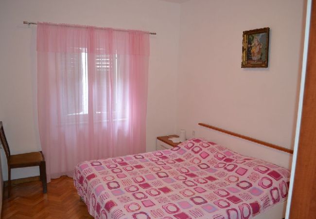 Ferienwohnung in Povlja - Ferienwohnung in Povlja mit Meerblick, Terrasse, Klimaanlage, W-LAN (3365-3) Ferienwohnung in Povlja - Ferienwohnung in Povlja mit Meerblick, Terrasse, Klimaanlage, W-LAN (3365-3)