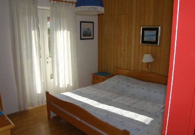 Ferienwohnung in Bol - Ferienwohnung in Bol mit Meerblick, Balkon, Klimaanlage, W-LAN (3416-1) Ferienwohnung in Bol - Ferienwohnung in Bol mit Meerblick, Balkon, Klimaanlage, W-LAN (3416-1)