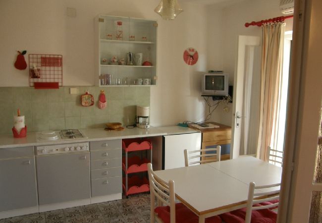 Ferienwohnung in Bol - Ferienwohnung in Bol mit Meerblick, Balkon, Klimaanlage, W-LAN (3416-1) Ferienwohnung in Bol - Ferienwohnung in Bol mit Meerblick, Balkon, Klimaanlage, W-LAN (3416-1)