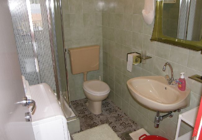 Ferienwohnung in Bol - Ferienwohnung in Bol mit Meerblick, Balkon, Klimaanlage, W-LAN (3416-1) Ferienwohnung in Bol - Ferienwohnung in Bol mit Meerblick, Balkon, Klimaanlage, W-LAN (3416-1)