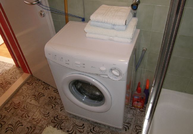 Ferienwohnung in Bol - Ferienwohnung in Bol mit Meerblick, Balkon, Klimaanlage, W-LAN (3416-1) Ferienwohnung in Bol - Ferienwohnung in Bol mit Meerblick, Balkon, Klimaanlage, W-LAN (3416-1)