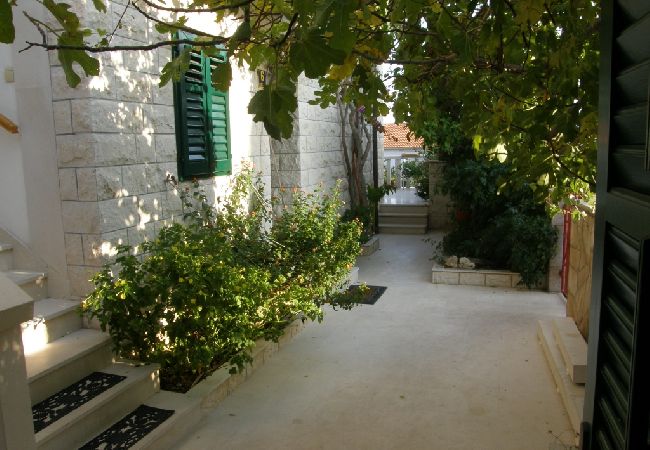 Zimmeranmietung in Bol - Zimmer in Bol mit Meerblick, Balkon, Klimaanlage, W-LAN (3416-5) Zimmeranmietung in Bol - Zimmer in Bol mit Meerblick, Balkon, Klimaanlage, W-LAN (3416-5)