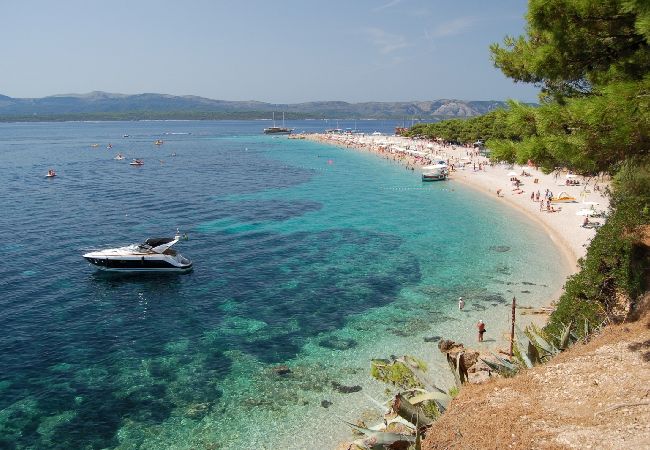 Zimmeranmietung in Bol - Zimmer in Bol mit Meerblick, Balkon, Klimaanlage, W-LAN (3416-5) Zimmeranmietung in Bol - Zimmer in Bol mit Meerblick, Balkon, Klimaanlage, W-LAN (3416-5)
