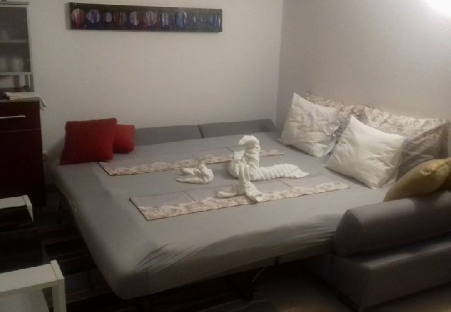 Ferienwohnung in Bol - Ferienwohnung in Bol mit Meerblick, Terrasse, Klimaanlage, W-LAN (3417-1) Ferienwohnung in Bol - Ferienwohnung in Bol mit Meerblick, Terrasse, Klimaanlage, W-LAN (3417-1)