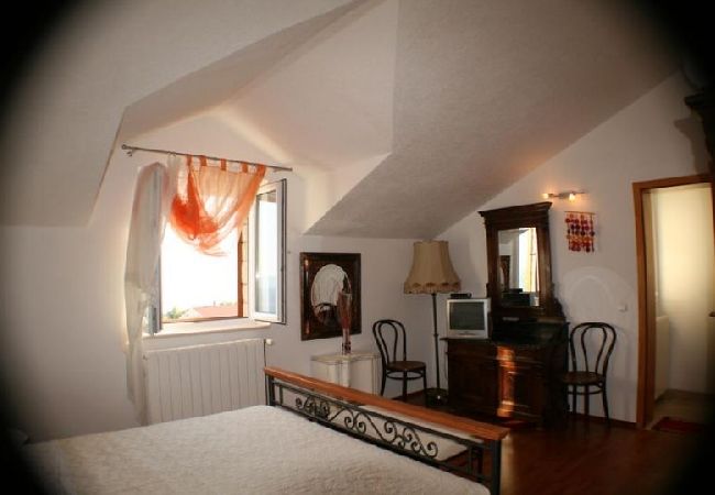 Ferienwohnung in Bol - Ferienwohnung in Bol mit Meerblick, Terrasse, Klimaanlage, W-LAN (3417-1) Ferienwohnung in Bol - Ferienwohnung in Bol mit Meerblick, Terrasse, Klimaanlage, W-LAN (3417-1)