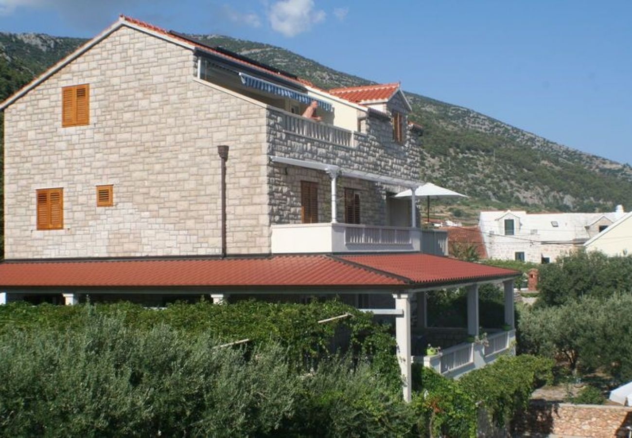 Studio in Bol - Studioapartment in Bol mit Meerblick, Balkon, Klimaanlage, W-LAN (3417-3)