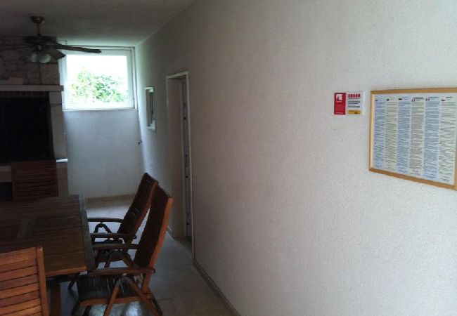 Ferienwohnung in Povlja - Ferienwohnung in Povlja mit Meerblick, Terrasse, Klimaanlage, W-LAN (3419-1) Ferienwohnung in Povlja - Ferienwohnung in Povlja mit Meerblick, Terrasse, Klimaanlage, W-LAN (3419-1)