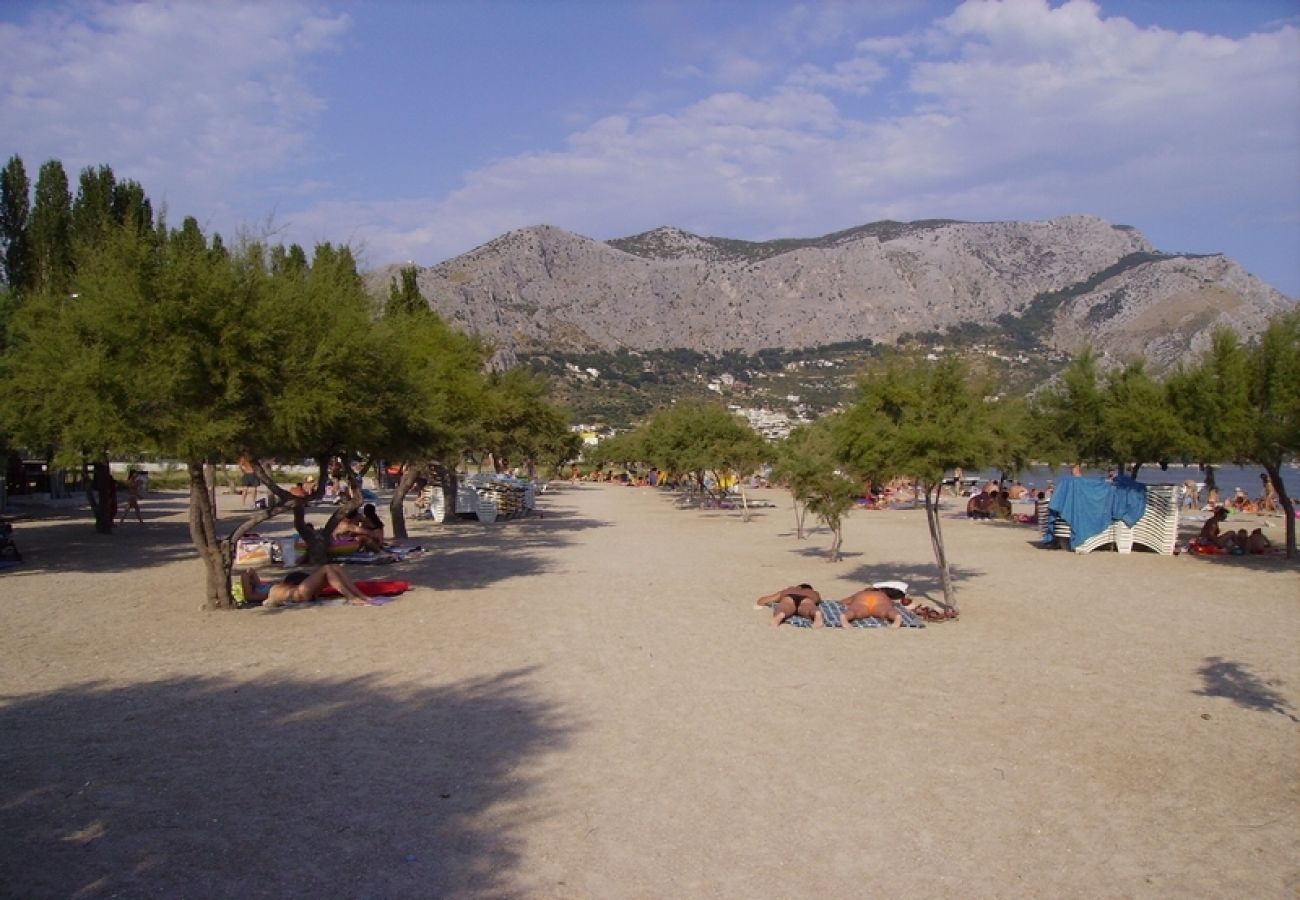 Ferienwohnung in Omiš - Ferienwohnung in Omiš mit Meerblick, Balkon, Klimaanlage, W-LAN (3422-1)