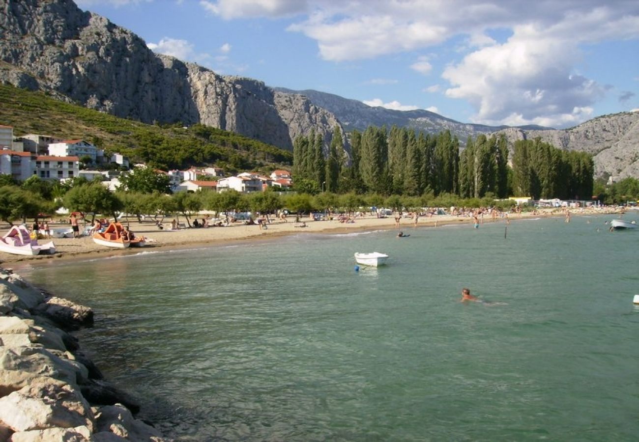 Ferienwohnung in Omiš - Ferienwohnung in Omiš mit Meerblick, Balkon, Klimaanlage, W-LAN (3422-1)