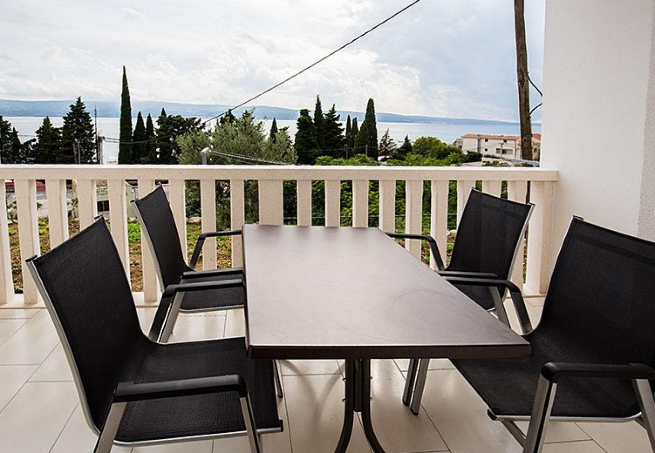 Ferienwohnung in Duce - Ferienwohnung in Duće mit Meerblick, Terrasse, Klimaanlage, W-LAN (3423-3)