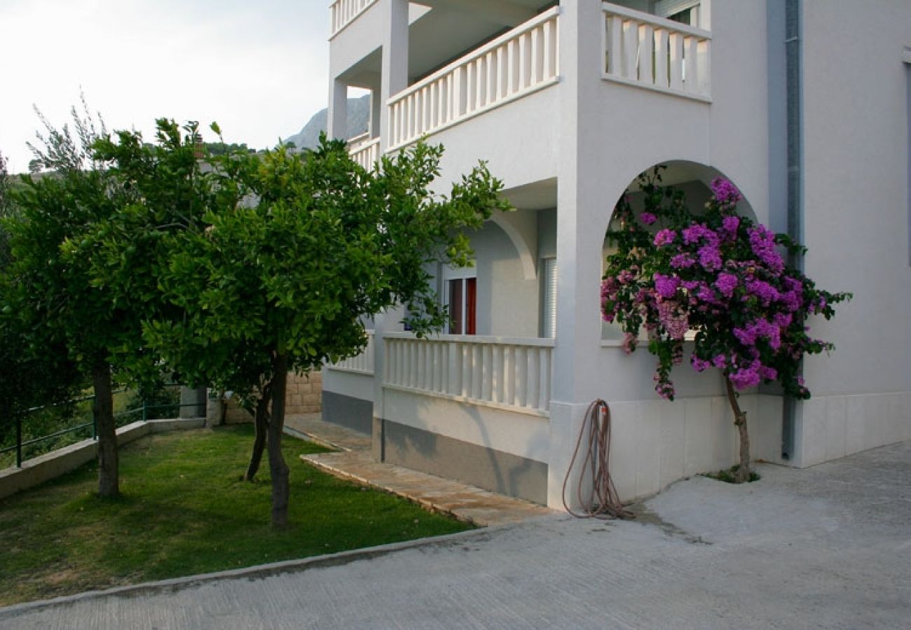 Ferienwohnung in Duce - Ferienwohnung in Duće mit Meerblick, Terrasse, Klimaanlage, W-LAN (3423-6)