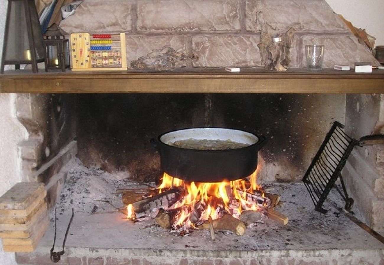 Ferienwohnung in Okrug Gornji - Ferienwohnung in Okrug Gornji mit Terrasse, Klimaanlage, W-LAN (3436-1)