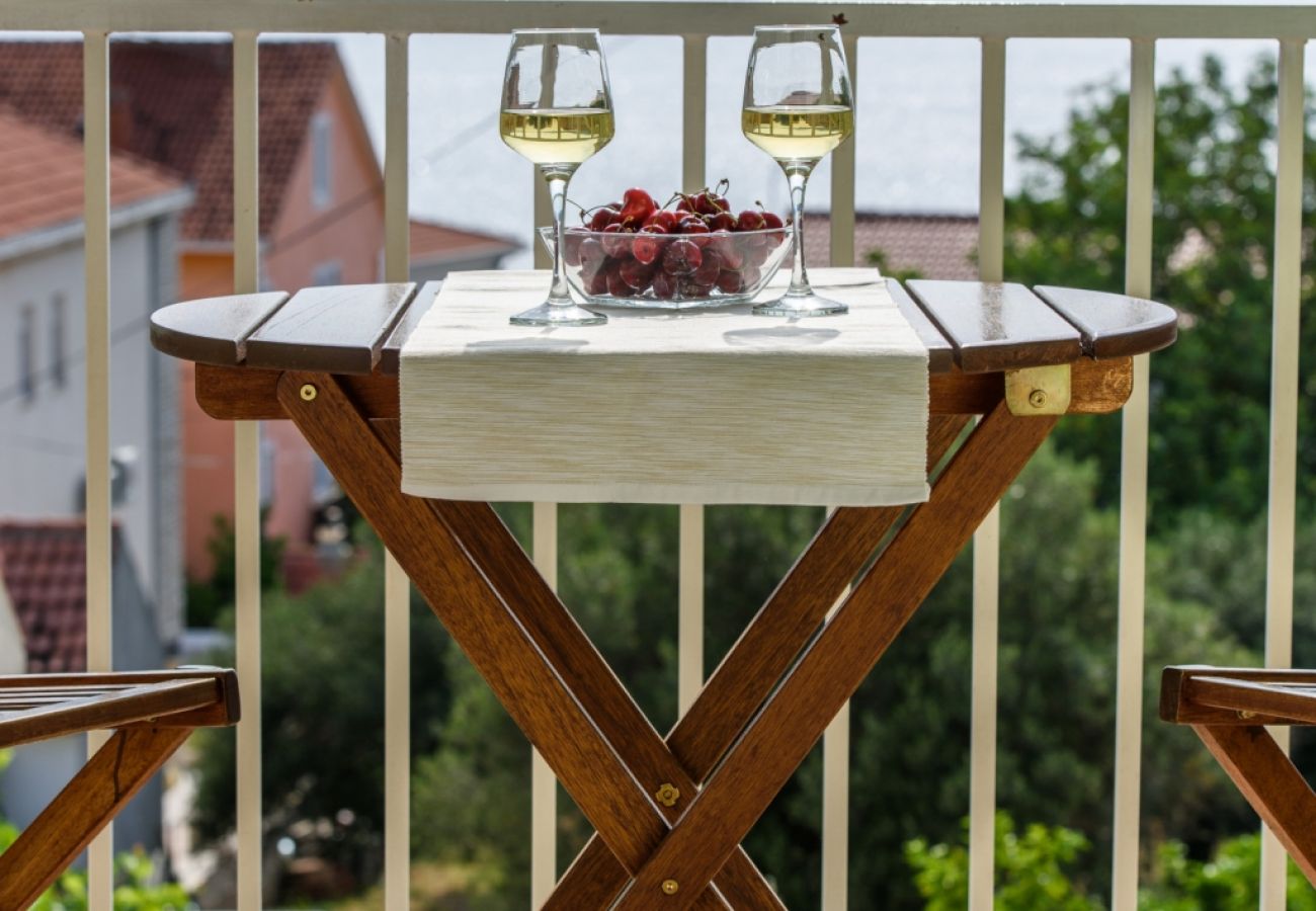 Ferienwohnung in Okrug Gornji - Ferienwohnung in Okrug Gornji mit Meerblick, Terrasse, Klimaanlage, W-LAN (5209-3)