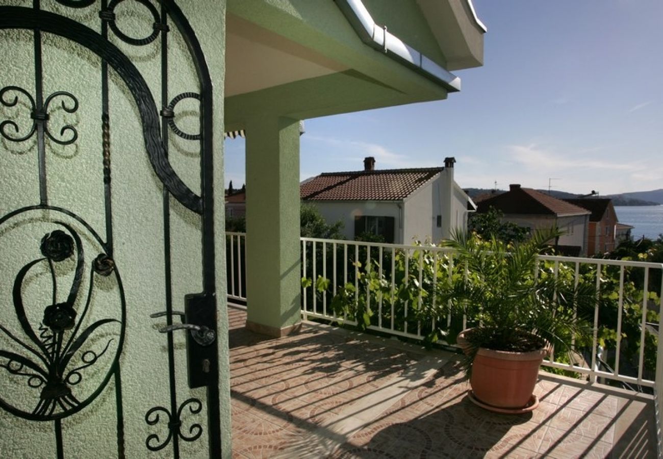 Ferienwohnung in Okrug Gornji - Ferienwohnung in Okrug Gornji mit Meerblick, Terrasse, Klimaanlage, W-LAN (5209-4)