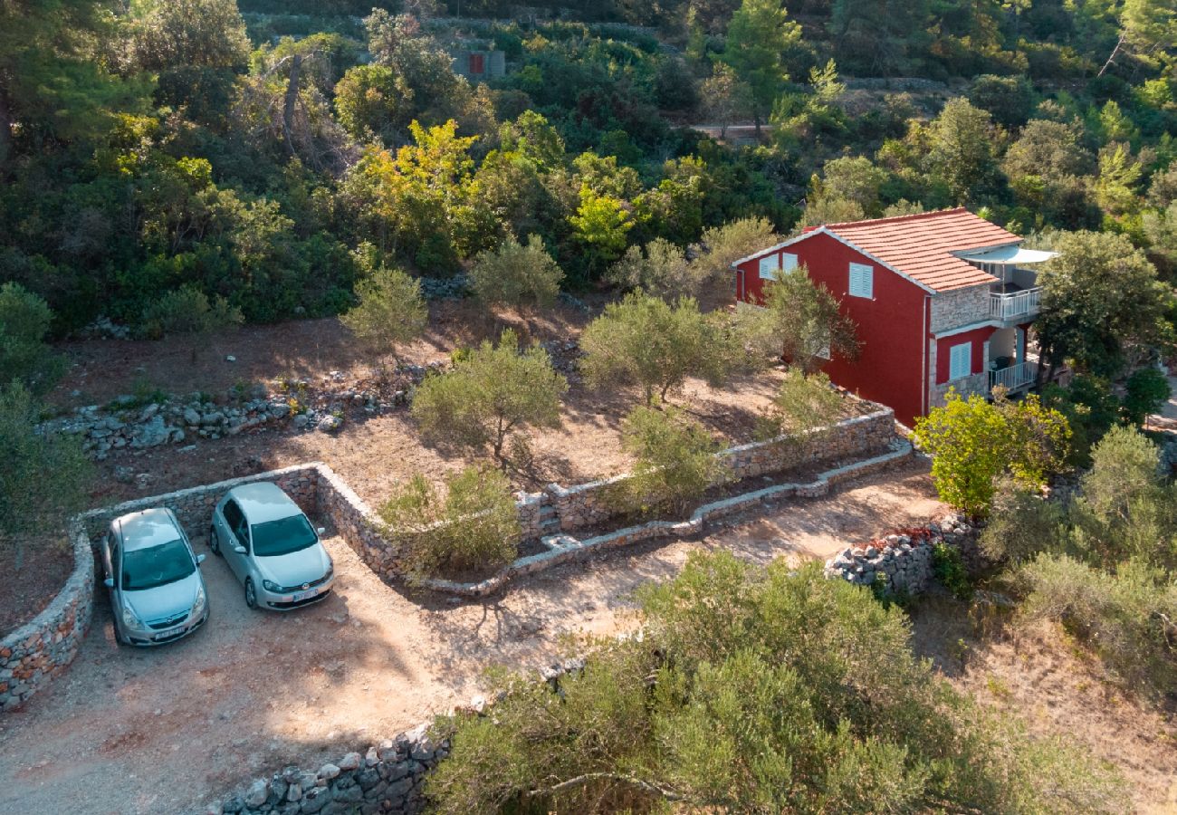 Ferienhaus in Vela Luka - Robinsonhaus in Vela Luka mit Meerblick, Terrasse, Klimaanlage, W-LAN (3439-1)