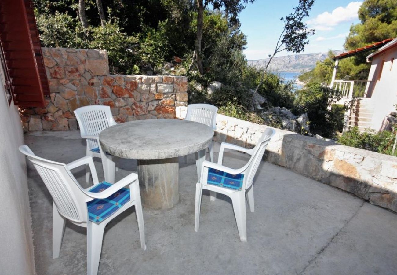 Ferienwohnung in Stari Grad - Ferienwohnung in Basina mit Meerblick, Terrasse (3450-1)