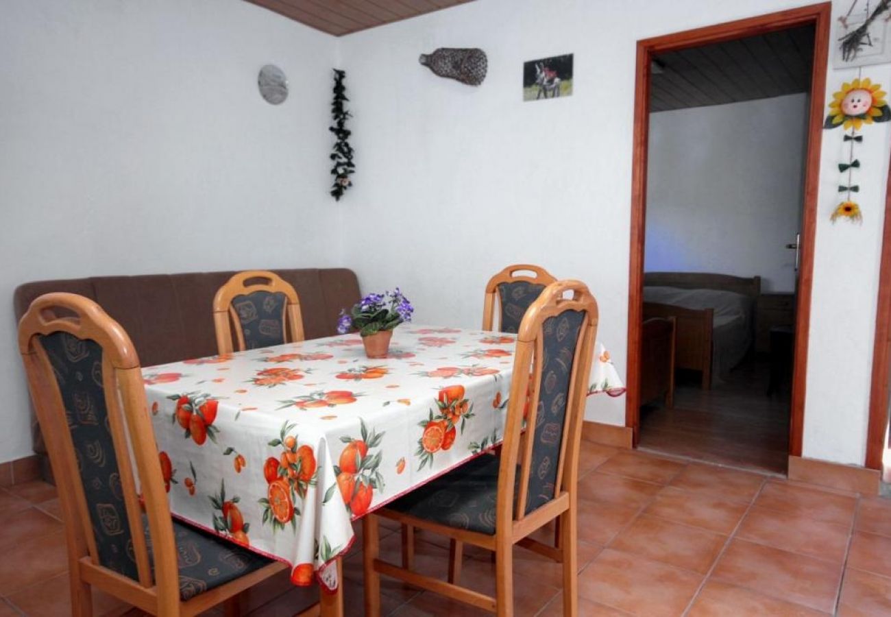 Ferienwohnung in Stari Grad - Ferienwohnung in Basina mit Meerblick, Terrasse (3450-2)