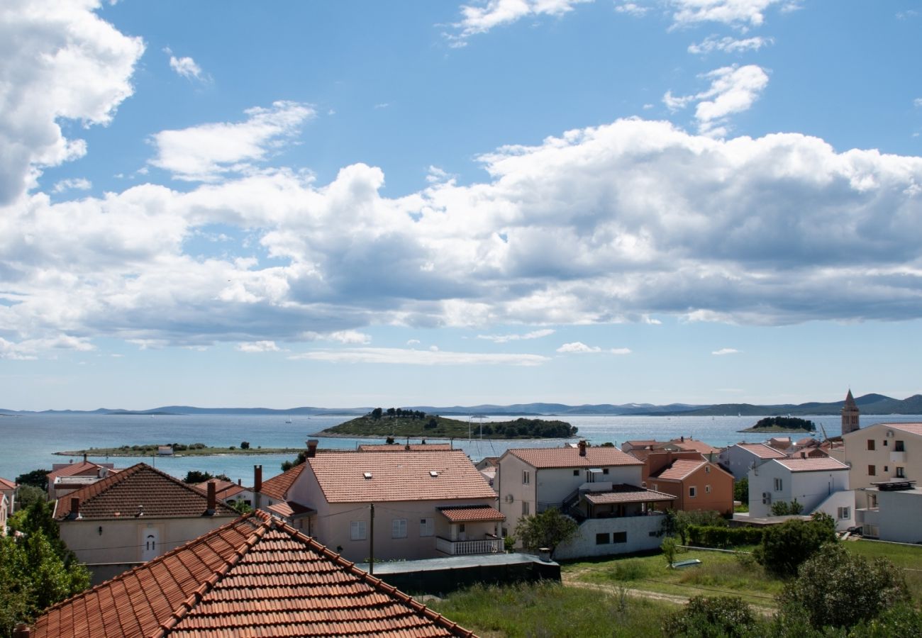 Ferienwohnung in Pakoštane - Ferienwohnung in Pakoštane mit Meerblick, Terrasse, Klimaanlage, W-LAN (3472-4)