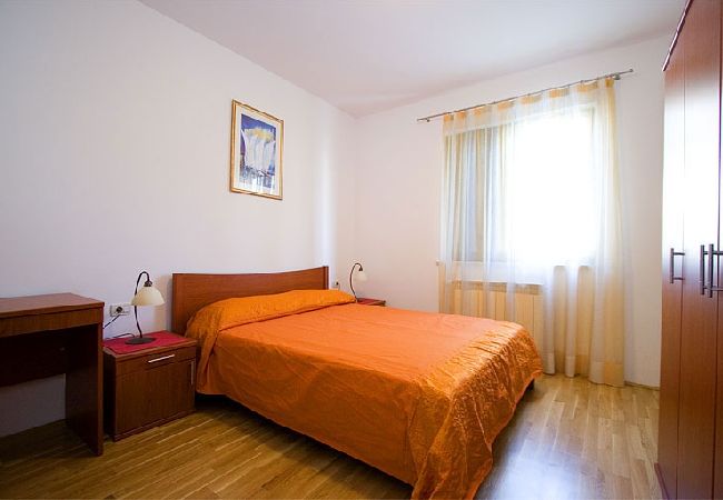 Ferienwohnung in Rovinj - Ferienwohnung in Rovinj mit Balkon, Klimaanlage, W-LAN, Waschmaschine (3482-2) Ferienwohnung in Rovinj - Ferienwohnung in Rovinj mit Balkon, Klimaanlage, W-LAN, Waschmaschine (3482-2)