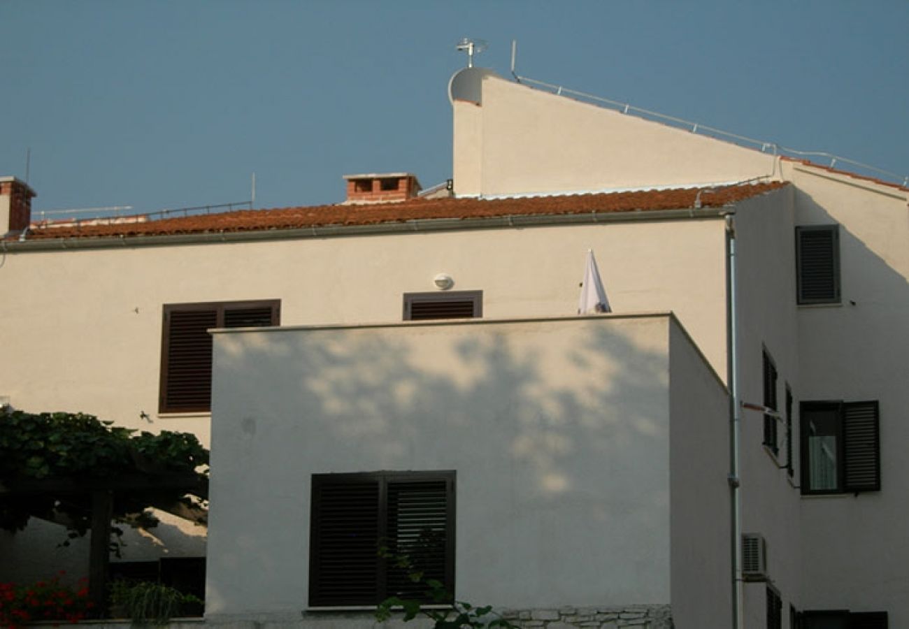 Ferienwohnung in Rovinj - Ferienwohnung in Rovinj mit Meerblick, Balkon, Klimaanlage, W-LAN (3482-8)