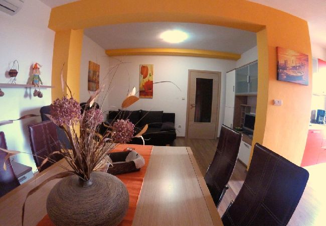 Ferienwohnung in Rovinj - Ferienwohnung in Rovinj mit Balkon, Klimaanlage, W-LAN (3483-1) Ferienwohnung in Rovinj - Ferienwohnung in Rovinj mit Balkon, Klimaanlage, W-LAN (3483-1)