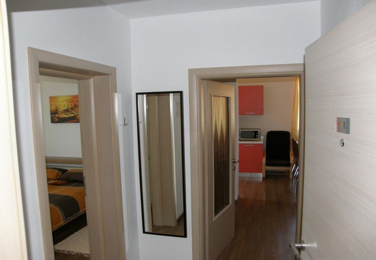 Ferienwohnung in Rovinj - Ferienwohnung in Rovinj mit Balkon, Klimaanlage, W-LAN (3483-1)