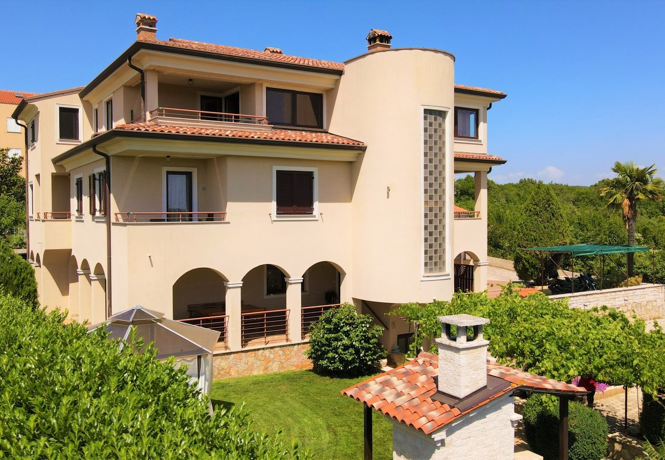 Ferienwohnung in Rovinj - Ferienwohnung in Rovinj mit Terrasse, Klimaanlage, W-LAN (3483-2)