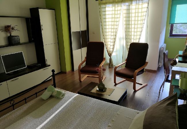 Studio in Rovinj - Studioapartment in Rovinj mit Balkon, Klimaanlage, W-LAN (3483-3) Studio in Rovinj - Studioapartment in Rovinj mit Balkon, Klimaanlage, W-LAN (3483-3)